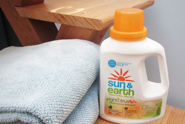 Sun & Earth : refreshed look communicates the brand’s sunny disposition